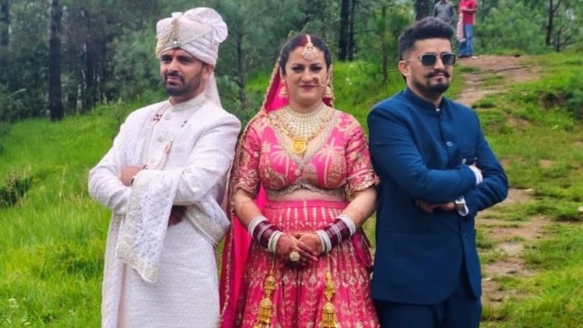 एक दुल्हन, दो दूल्हे: हिमाचल ब्रदर्स ने एक ही महिला से शादी की, जो कि जीवित उम्र-पुरानी आदिवासी परंपरा को पॉलीएंड्री की परत रखता है