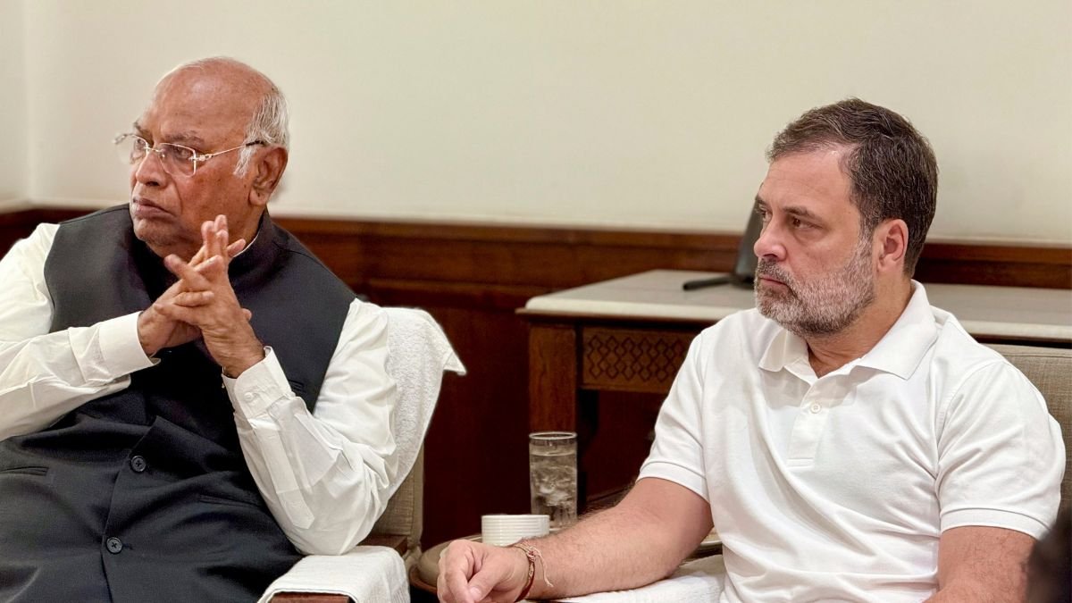 ट्रम्प के साथ पीएम मोदी की दोस्ती के लिए भारत का भुगतान करना: अमेरिकी राष्ट्रपति के बाद कांग्रेस 25% टैरिफ को थप्पड़ मारता है