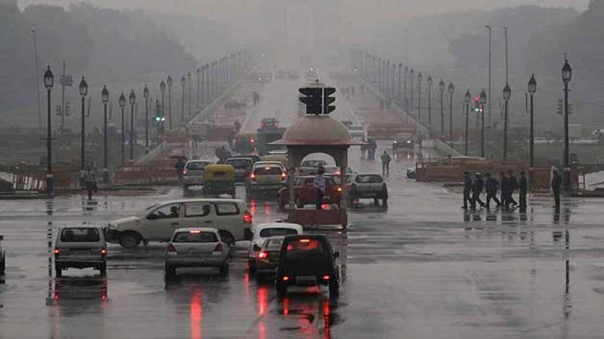 भारी बारिश लैशेस दिल्ली-एनसीआर, आईएमडी मुद्दे लाल चेतावनी के बीच यातायात अराजकता | अगले दो दिनों के लिए पूर्वानुमान की जाँच करें