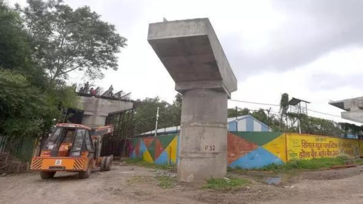 भोपाल के 90 डिग्री के फ्लाईओवर के बाद, इंदौर के जेड-आकार का रेलवे पुल स्पार्क्स विवाद