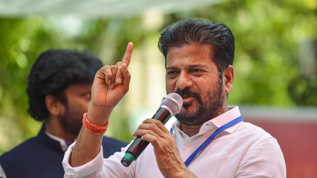 वीपी पोस्ट के लिए ओबीसी नेता बंदरू दत्तट्रेय के लिए तेलंगाना सीएम रेवैंथ रेड्डी चमगादड़