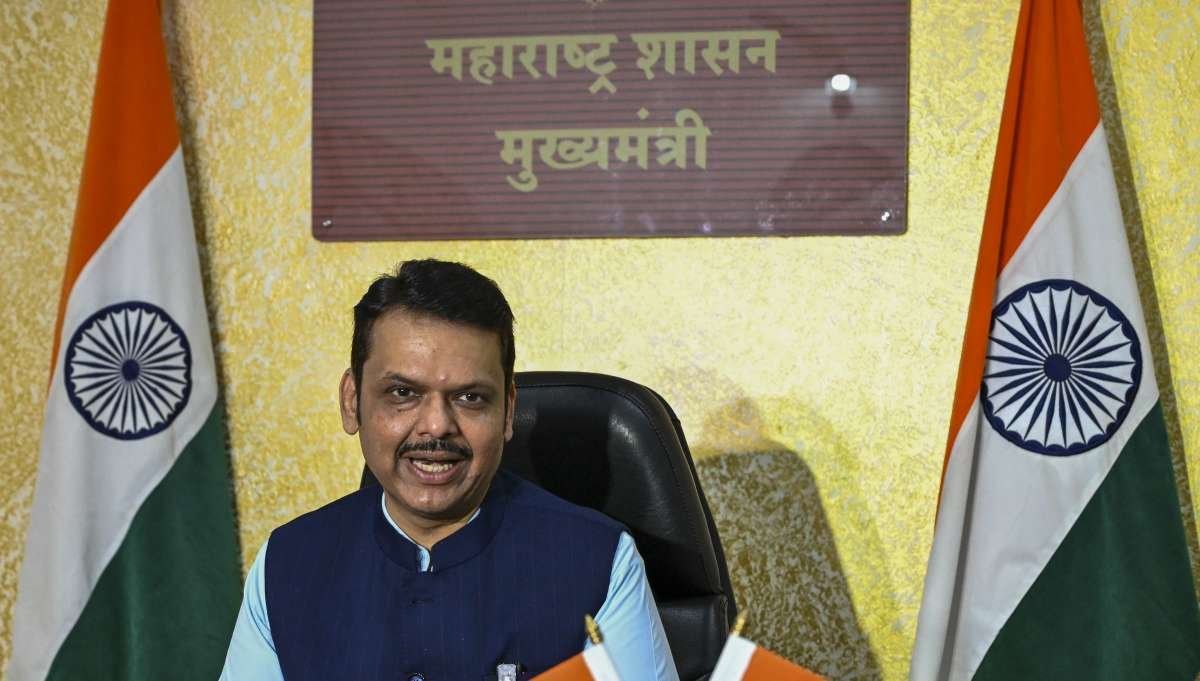 Fadnavis ने 'वोट चोरी' के दावों पर राज ठाकरे को स्लैम किया, उन पर गुमराह करने का प्रयास करने का आरोप लगाया