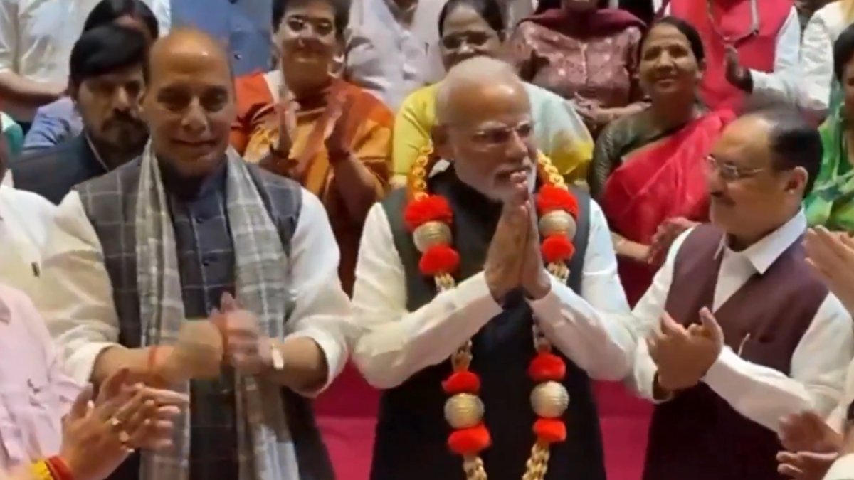 एनडीए सांसदों ने ऑप्स सिंदूर, महादेव, हेल पीएम मोदी के नेतृत्व के लिए सशस्त्र बलों का संकल्प लिया