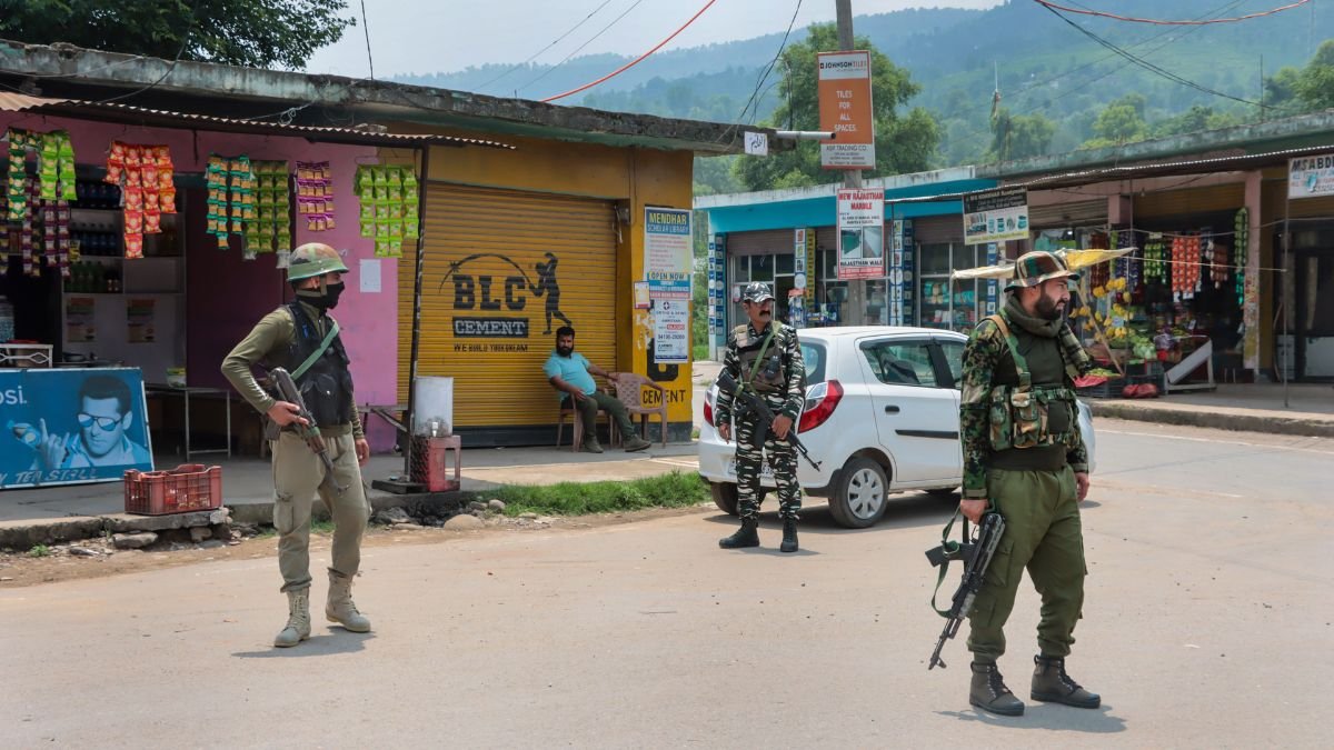 रिकॉर्ड मतदाता मतदान, निवेश और हिंसा में गिरावट: अनुच्छेद 370 निरस्तीकरण के बाद जेके में क्या बदला