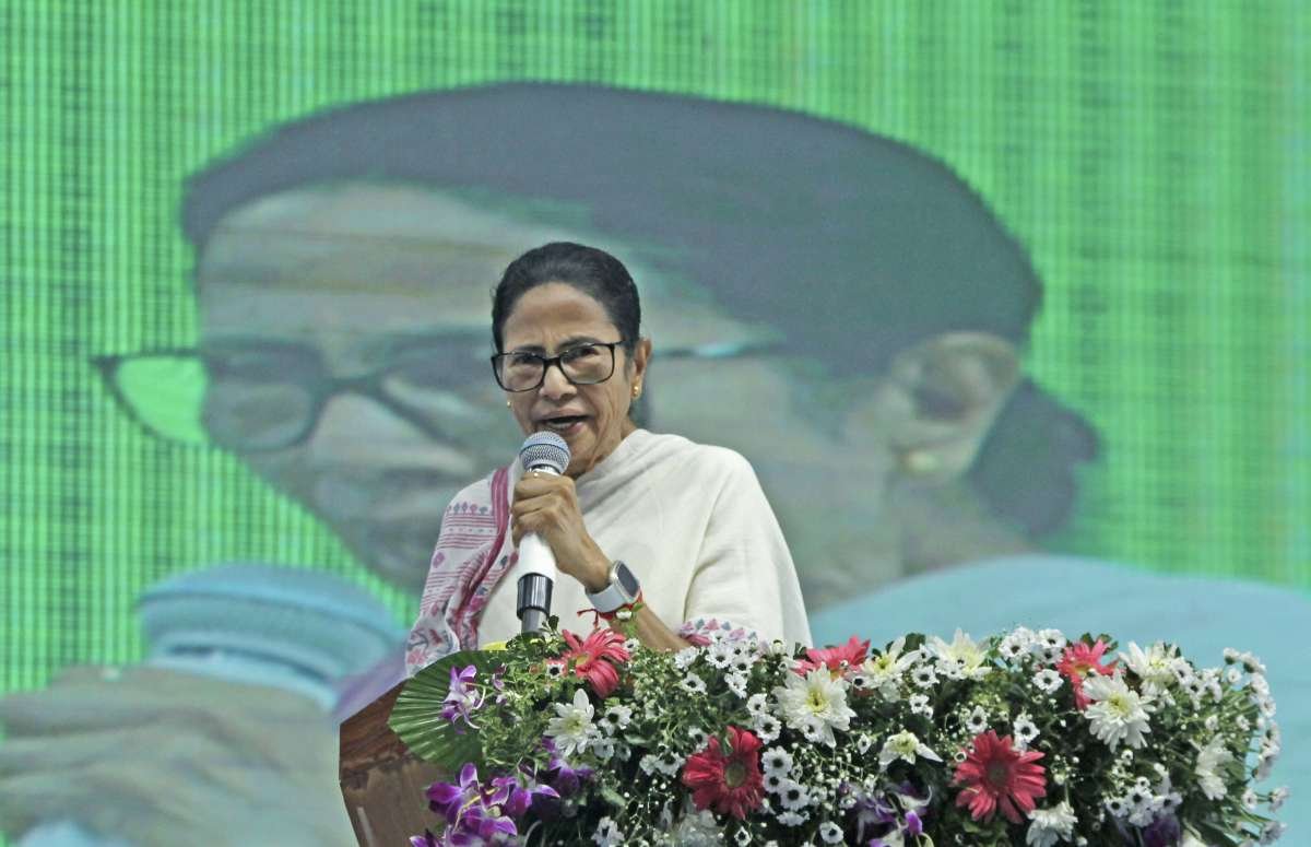 'स्कैंडलस': ममता बनर्जी ने आरोप लगाया कि दिल्ली पुलिस ने बंगाली को 'बांग्लादेशी भाषा' के रूप में वर्णित किया