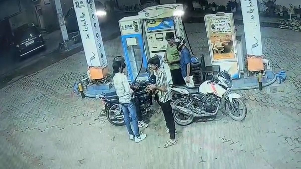 दिशा पटानी हाउस फायरिंग केस: पुलिस द्वारा जारी दो फरार शूटरों की तस्वीरें