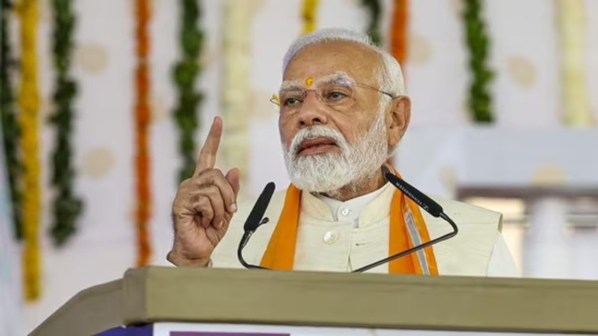पीएम मोदी ने कल आरएसएस शताब्दी समारोह में स्मारक डाक टिकट और सिक्का जारी करने के लिए कल