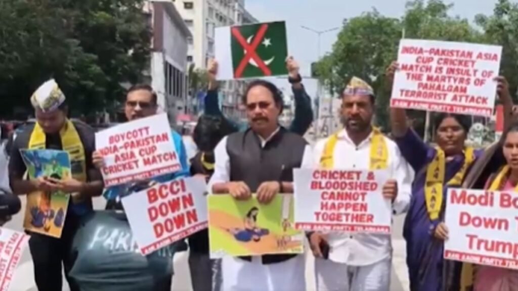 भारत बनाम पाकिस्तान एशिया कप मैच: बहिष्कार कॉल खेल से पहले तीव्रता से; Oppn सरकार में हिट करता है