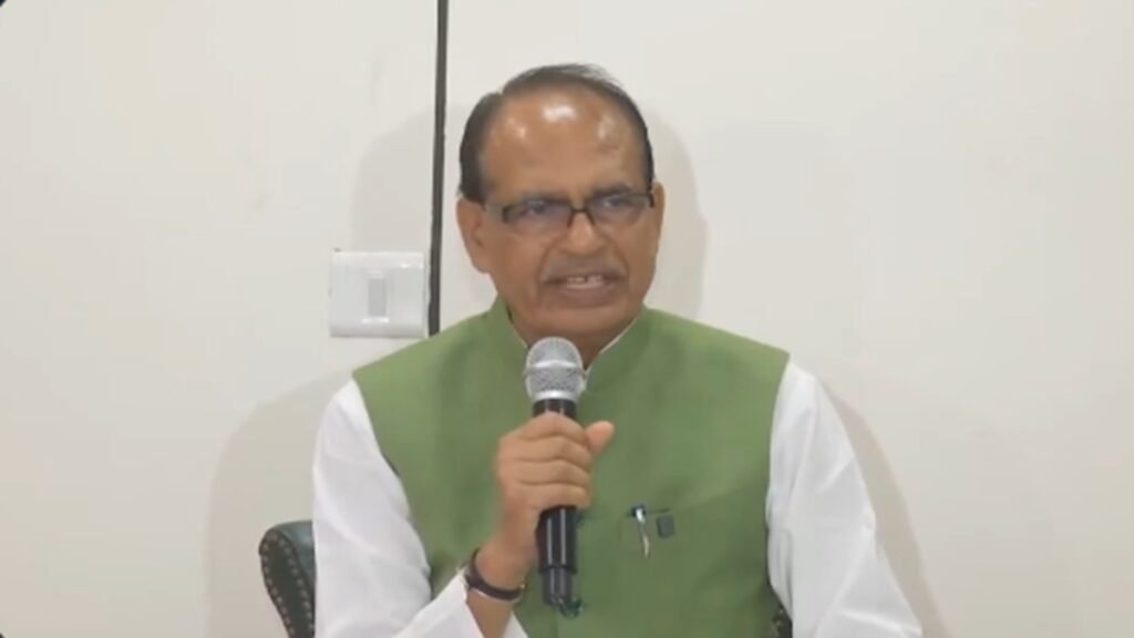शिवराज कहते हैं कि किसानों को जीएसटी सुधारों के कारण कृषि उपकरणों पर बड़ा लाभ मिलता है: यहां बचत का टूटना है