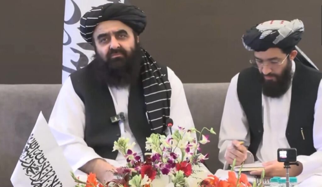 अफगानिस्तान के एफएम मुत्ताकी ने दिल्ली प्रेस कॉन्फ्रेंस से महिला पत्रकारों के बहिष्कार को 'तकनीकी मुद्दा' बताया