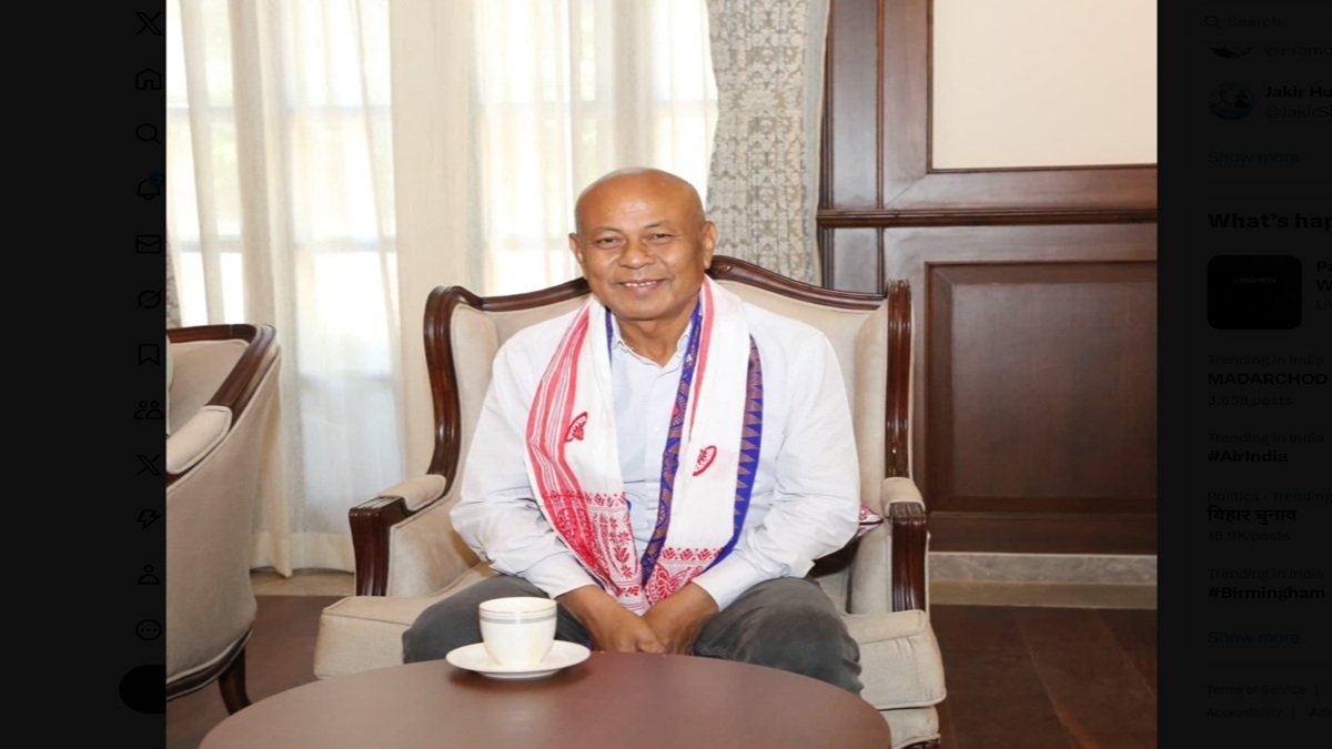 असम बोडोलैंड टेरिटोरियल काउंसिल: हैग्रामा मोहलरी ने बीपीएफ की भूस्खलन जीत के बाद बीटीसी के प्रमुख के रूप में शपथ ली।
