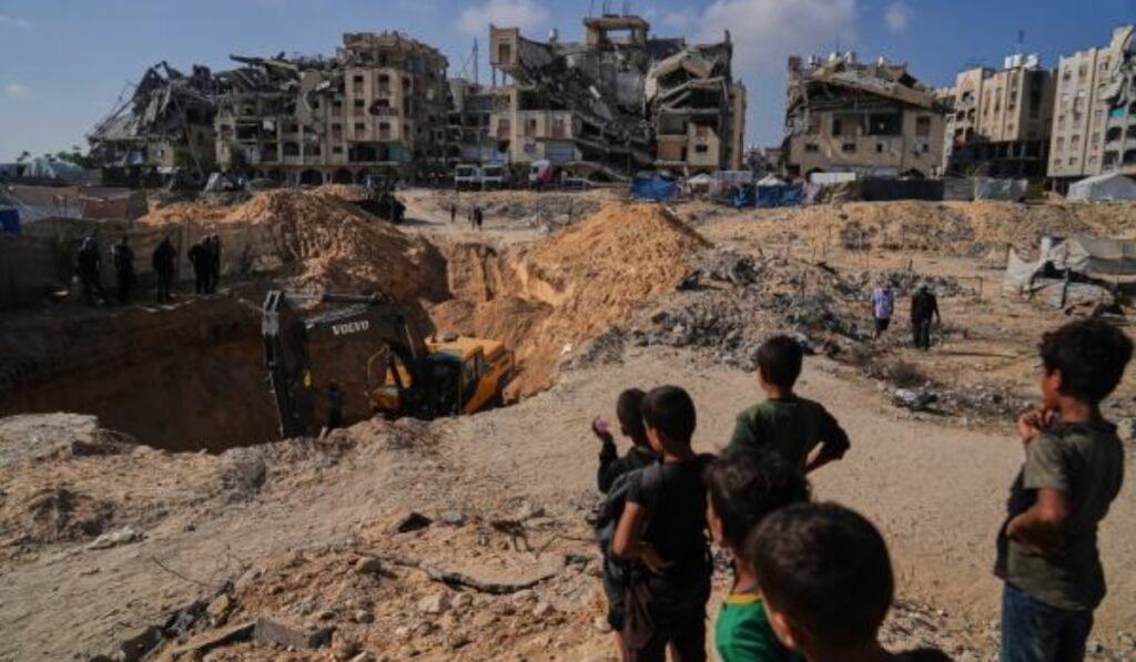 इज़राइल पर गाजा में लगभग 500 युद्धविराम उल्लंघन का आरोप; 10 अक्टूबर से अब तक सैकड़ों लोग मारे गए: रिपोर्ट इज़राइल पर गाजा में लगभग 500 युद्धविराम उल्लंघन का आरोप; 10 अक्टूबर से अब तक सैकड़ों लोग मारे गए: रिपोर्ट