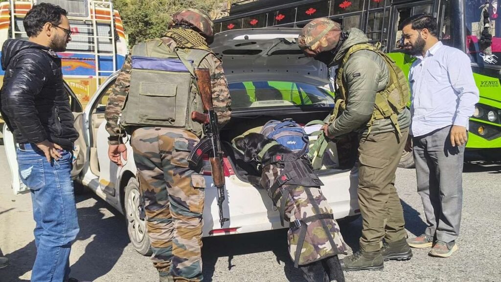 दिल्ली विस्फोट जांच: 300 किलोग्राम अमोनियम नाइट्रेट अभी भी गायब, बांग्लादेश, नेपाल के रास्ते तस्करी कर लाए गए विस्फोटक