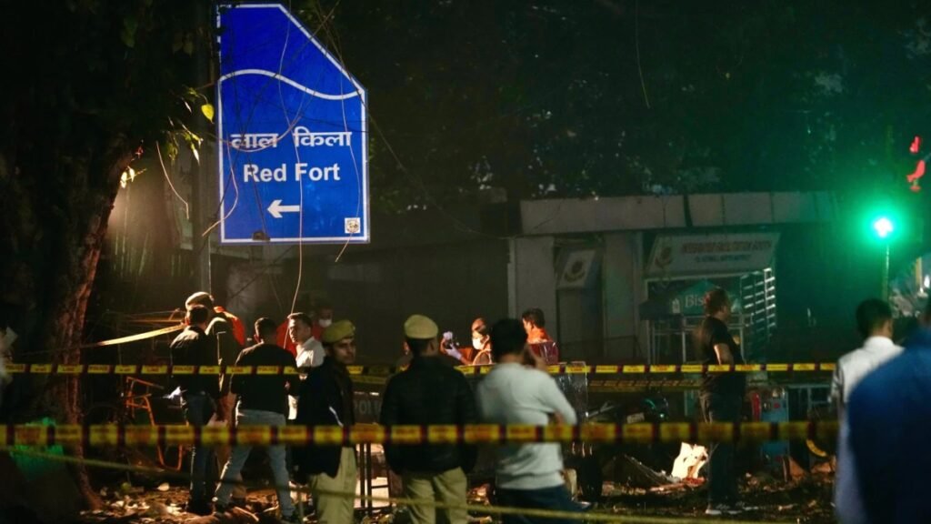 दिल्ली विस्फोट: सूत्रों का कहना है कि आठ संदिग्धों ने अयोध्या सहित चार शहरों में सिलसिलेवार विस्फोटों की योजना बनाई थी