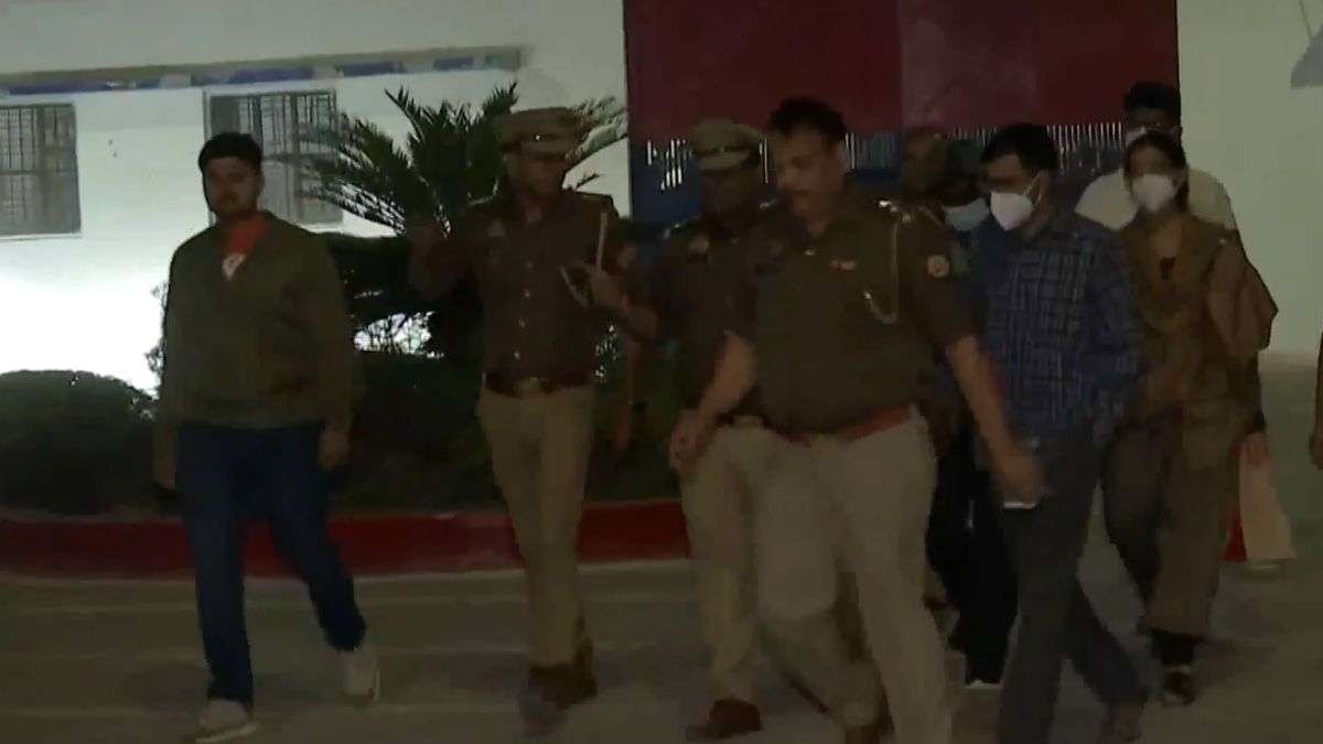 निठारी हत्याकांड: सुप्रीम कोर्ट से बरी होने के बाद आरोपी सुरेंद्र कोली जेल से बाहर आया