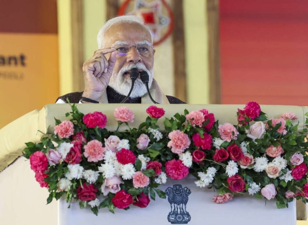 स्थानीय निकाय चुनावों में महायुति जीत की ओर अग्रसर, पीएम मोदी ने कहा कि महाराष्ट्र विकास के साथ मजबूती से खड़ा है