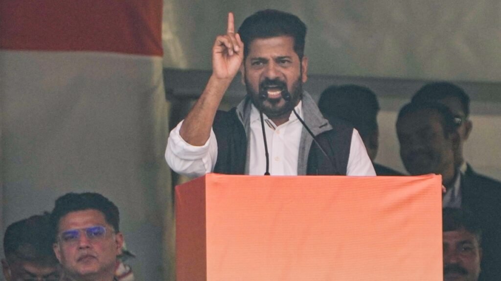 तेलंगाना के मुख्यमंत्री रेवंत रेड्डी ने चंद्रबाबू नायडू से कृष्णा नदी परियोजनाओं पर बाधाएं हटाने का आग्रह किया