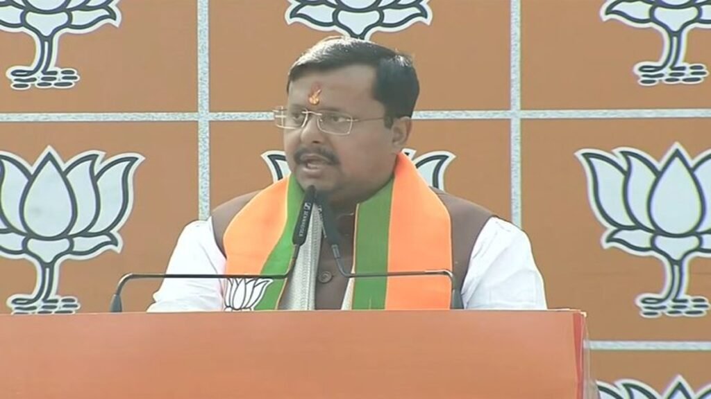 नितिन नबीन ने पार्टी प्रमुख के रूप में पहले संबोधन में भाजपा कार्यकर्ताओं को धन्यवाद दिया, पीएम मोदी के साथ भावनात्मक बंधन को याद किया नितिन नबीन ने पार्टी प्रमुख के रूप में पहले संबोधन में भाजपा कार्यकर्ताओं को धन्यवाद दिया, पीएम मोदी के साथ भावनात्मक बंधन को याद किया