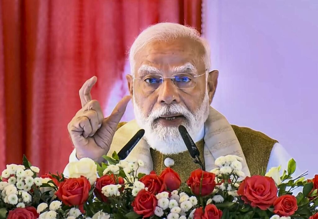 पीएम मोदी ने केरल में कल्याणकारी परियोजनाओं की शुरुआत की: ‘विकास के लिए केंद्र के प्रयासों को नई गति मिली’ पीएम मोदी ने केरल में कल्याणकारी परियोजनाओं की शुरुआत की: 'विकास के लिए केंद्र के प्रयासों को नई गति मिली'