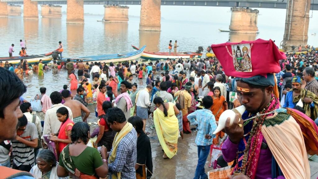 आंध्र प्रदेश, तेलंगाना ने गोदावरी पुष्करम के लिए संयुक्त व्यवस्था की योजना बनाई है आंध्र प्रदेश, तेलंगाना ने गोदावरी पुष्करम के लिए संयुक्त व्यवस्था की योजना बनाई है