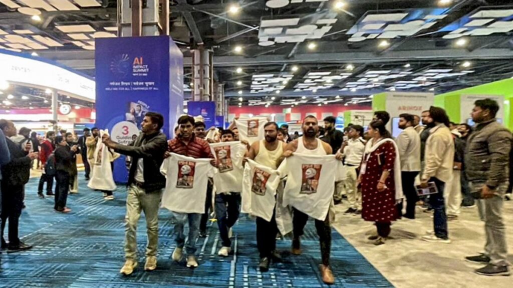 आईटी शिखर सम्मेलन में युवा कांग्रेस का विरोध: 15 वीडियो क्लिप के आधार पर अन्य प्रदर्शनकारियों का पता लगाने के लिए छापेमारी जारी है