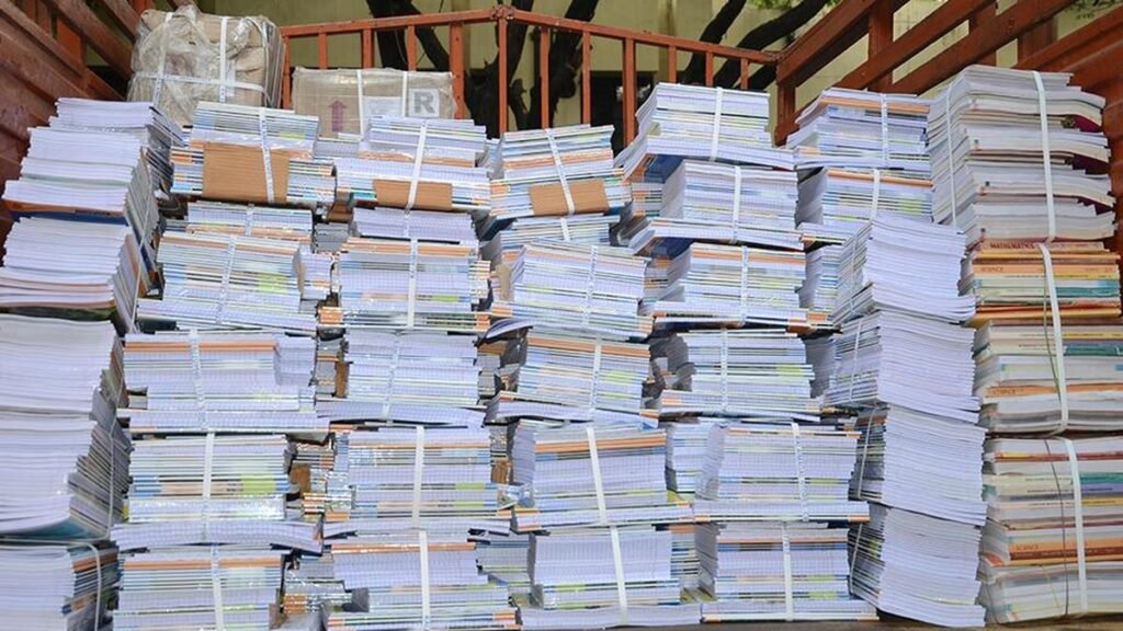 प्रधानमंत्री ने एनसीईआरटी न्यायपालिका की ‘भ्रष्टाचार’ सामग्री पर जवाबदेही का आदेश दिया; शिक्षा मंत्री ने कार्रवाई का वादा किया प्रधानमंत्री ने एनसीईआरटी न्यायपालिका की 'भ्रष्टाचार' सामग्री पर जवाबदेही का आदेश दिया; शिक्षा मंत्री ने कार्रवाई का वादा किया