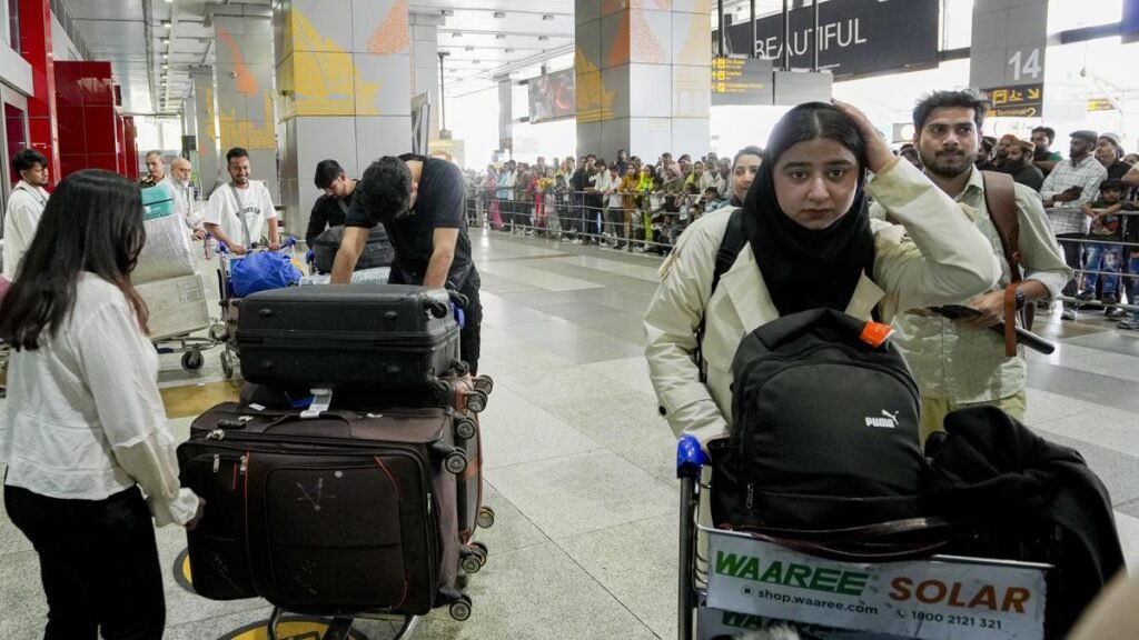 1,000 भारतीय अभी भी ईरान में; खाड़ी में 23,000 छात्र सीबीएसई परीक्षा में शामिल नहीं हो सके: विदेश मंत्रालय