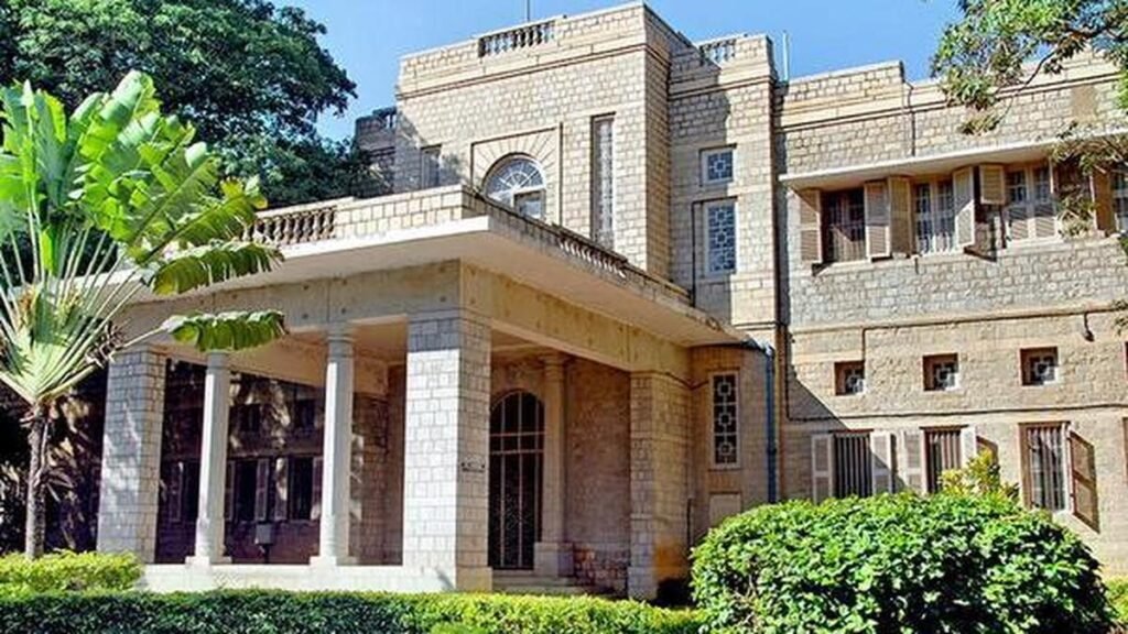 NIMHANS के अध्ययन में बच्चों के स्क्रीन टाइम को लेकर माता-पिता की बढ़ती चिंता का पता चला है NIMHANS के अध्ययन में बच्चों के स्क्रीन टाइम को लेकर माता-पिता की बढ़ती चिंता का पता चला है