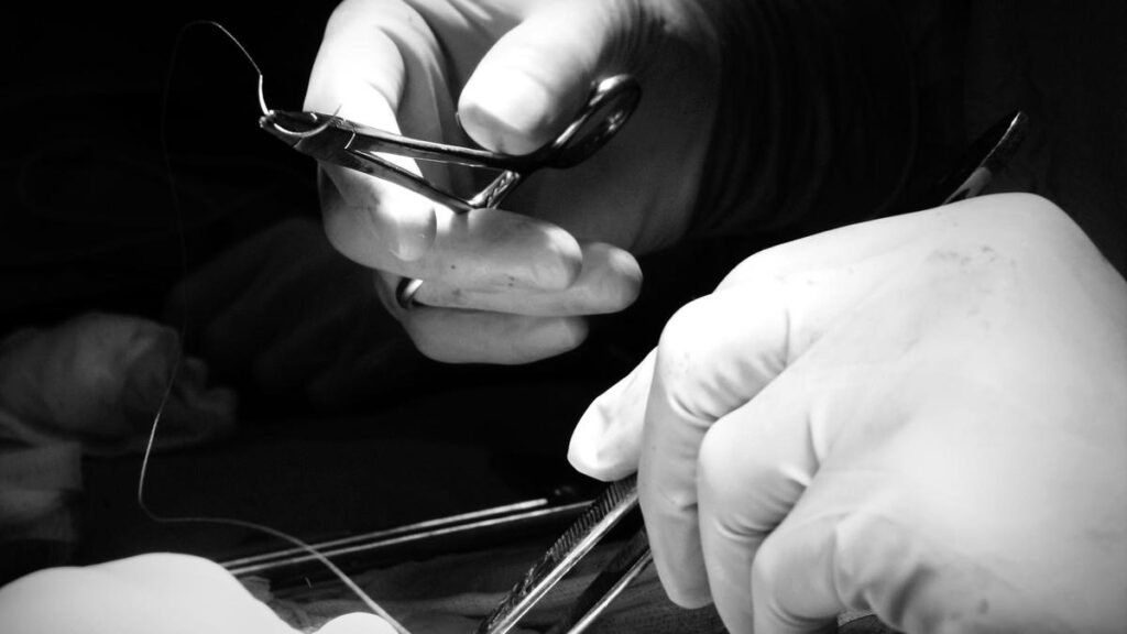 एनएचआरसी हिरासत में मौत के शव परीक्षण के लिए कई संस्थानों के डॉक्टरों की टीमों को नियुक्त करता है एनएचआरसी हिरासत में मौत के शव परीक्षण के लिए कई संस्थानों के डॉक्टरों की टीमों को नियुक्त करता है