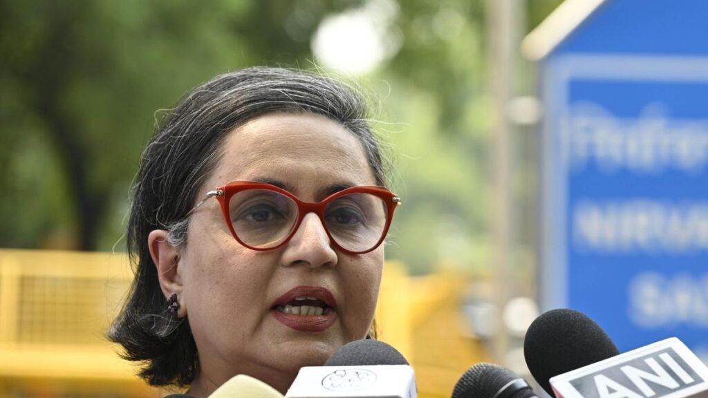 एसआईआर के नतीजे ने पश्चिम बंगाल में स्थानीय सत्ता विरोधी लहर को खत्म कर दिया, ममता के खिलाफ कोई असंतोष नहीं: सागरिका घोष एसआईआर के नतीजे ने पश्चिम बंगाल में स्थानीय सत्ता विरोधी लहर को खत्म कर दिया, ममता के खिलाफ कोई असंतोष नहीं: सागरिका घोष