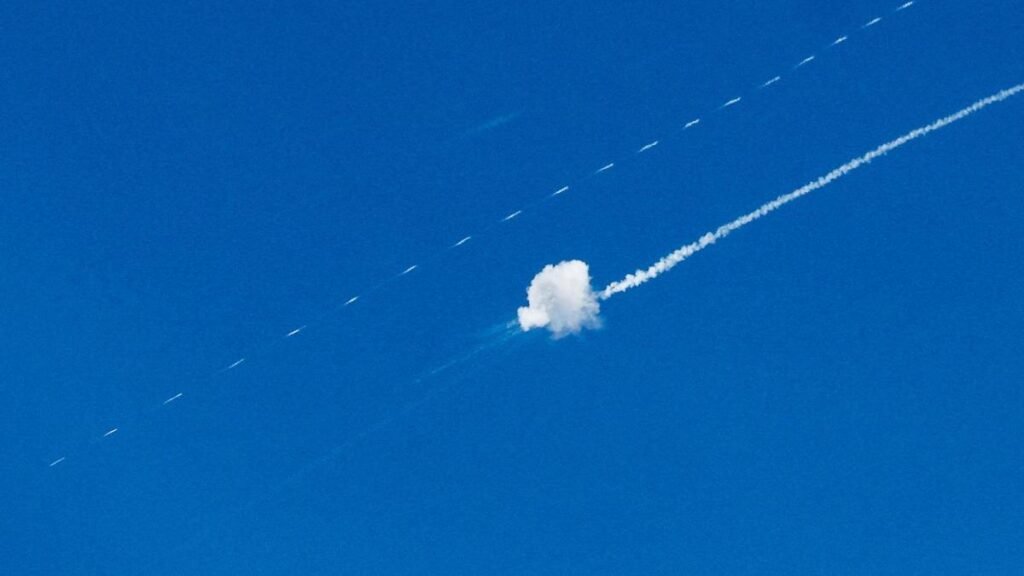 दूत का कहना है कि इज़राइल ईरान के साथ ‘स्थायी युद्ध’ नहीं चाहता है, राजनयिक विकल्प बने रहने का सुझाव देता है दूत का कहना है कि इज़राइल ईरान के साथ 'स्थायी युद्ध' नहीं चाहता है, राजनयिक विकल्प बने रहने का सुझाव देता है