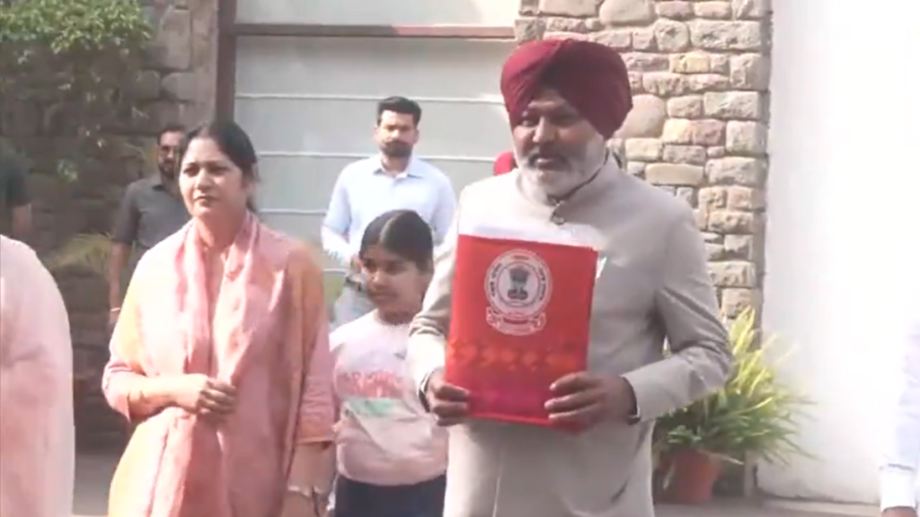 पंजाब एफएम चीमा ने FY27 राज्य बजट में महिलाओं के लिए मासिक ₹1000 वजीफा की घोषणा की