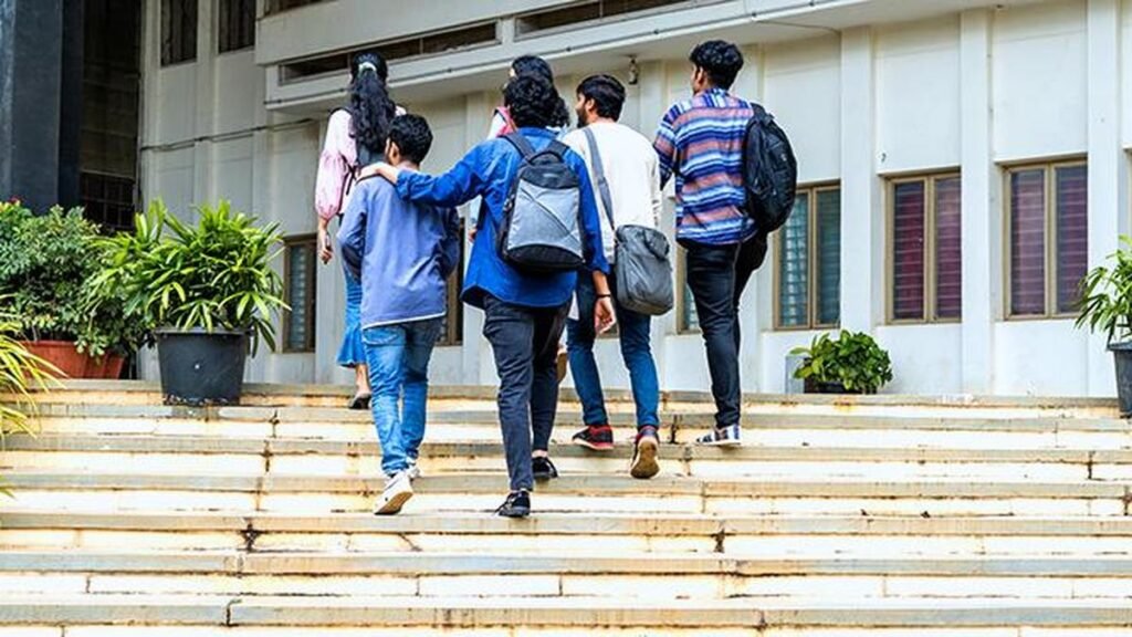 पश्चिम बंगाल में अस्थायी शिक्षकों का उदय