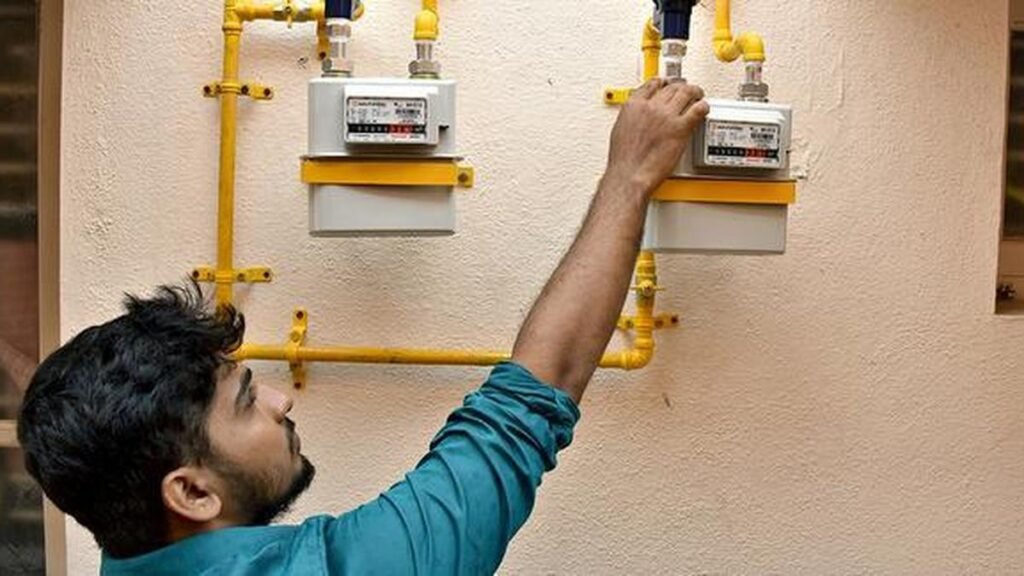 पेट्रोलियम मंत्रालय ने प्राकृतिक गैस के बुनियादी ढांचे को मजबूत करने, देरी को दूर करने के लिए निर्देश जारी किए