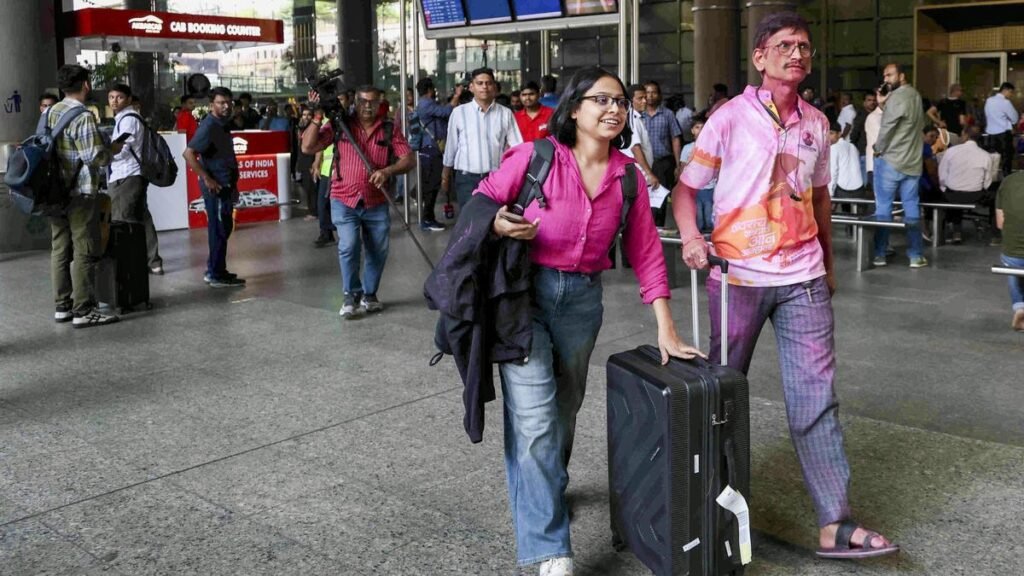 भारतीय एयरलाइंस ने 4 मार्च को पश्चिम एशिया के लिए 58 उड़ानें संचालित करने की योजना बनाई है: सरकार भारतीय एयरलाइंस ने 4 मार्च को पश्चिम एशिया के लिए 58 उड़ानें संचालित करने की योजना बनाई है: सरकार