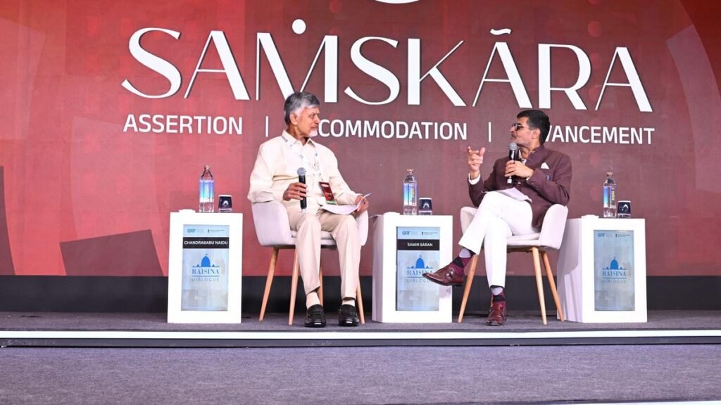 मुख्यमंत्री चंद्रबाबू नायडू का कहना है कि आंध्र प्रदेश तकनीकी क्रांति के शिखर पर है