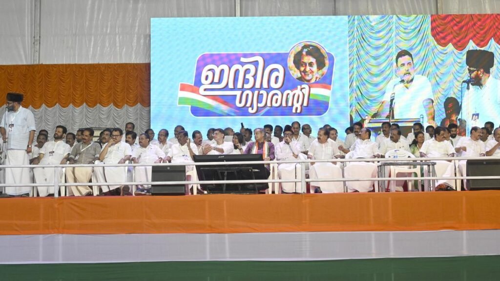 राहुल गांधी ने विधानसभा चुनाव से पहले केरल के लोगों को पांच गारंटी की पेशकश की