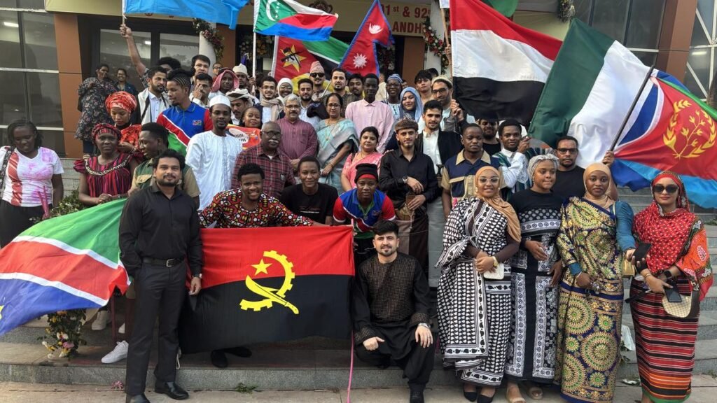 आंध्र विश्वविद्यालय के सौ साल पूरे होने पर संस्कृतियाँ एक साथ आईं