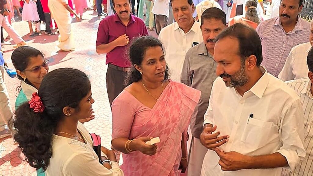 केरल विधानसभा चुनाव 2026: कुंडारा में प्रचार अभियान तेज हो गया है क्योंकि तीन प्रमुख मोर्चों ने अपने पहुंच कार्यक्रम तेज कर दिए हैं केरल विधानसभा चुनाव 2026: कुंडारा में प्रचार अभियान तेज हो गया है क्योंकि तीन प्रमुख मोर्चों ने अपने पहुंच कार्यक्रम तेज कर दिए हैं