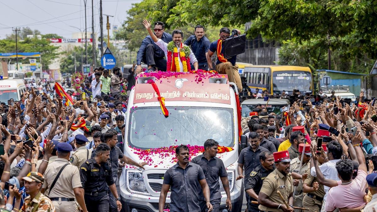 विजय: व्यापक अपील मजबूत है, जमीनी स्तर की ताकत अभी भी विकसित हो रही है