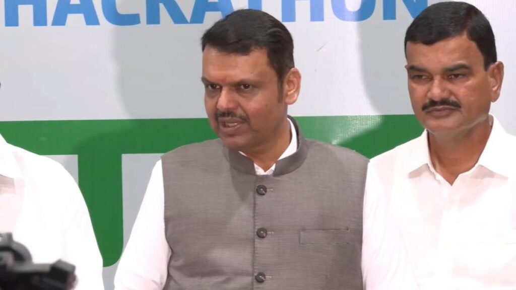 NCP में दरार की खबरों के बीच पार्थ पवार ने की फड़णवीस से मुलाकात