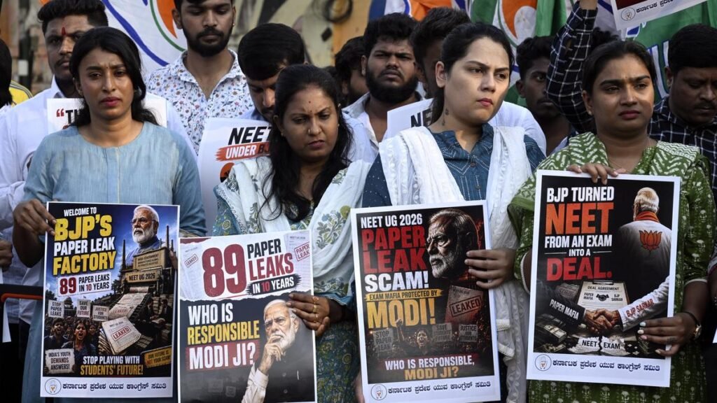 NEET परीक्षा रद्द: छात्रों का कहना है कि वे अनिश्चित और निराश हैं