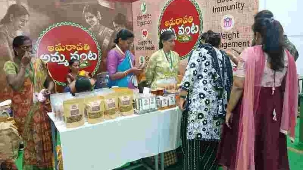 अमरावती अम्मा वन्ता पारंपरिक खाद्य उद्यमों के माध्यम से महिलाओं को सशक्त बना रही हैं