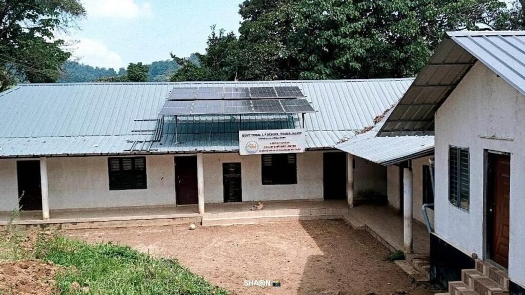 आधार की कमी के कारण केरल के एडामालक्कुडी में आदिवासी छात्रों की शिक्षा पर असर पड़ रहा है