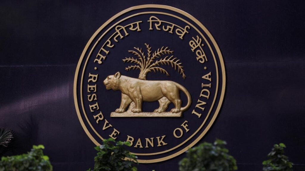 आरबीआई अधिकारी पदोन्नति नीति को सही करने के लिए गवर्नर से हस्तक्षेप चाहते हैं