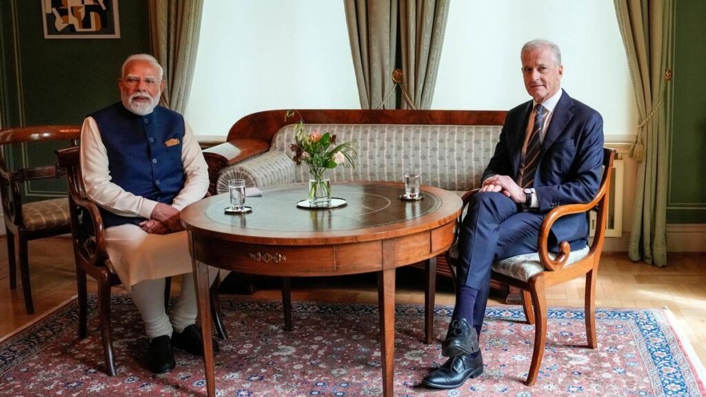 आशा है कि पीएम मोदी यूक्रेन में युद्धविराम लाने में मदद के लिए रूस के चैनलों का उपयोग करेंगे: नॉर्वे पीएम स्टोर आशा है कि पीएम मोदी यूक्रेन में युद्धविराम लाने में मदद के लिए रूस के चैनलों का उपयोग करेंगे: नॉर्वे पीएम स्टोर