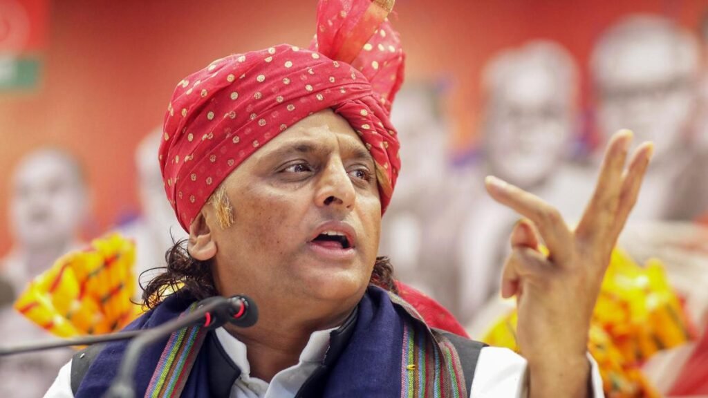 ईंधन बचत पर पीएम मोदी की अपील विफलता की स्वीकारोक्ति, बाजार में हलचल मचा देगी: अखिलेश