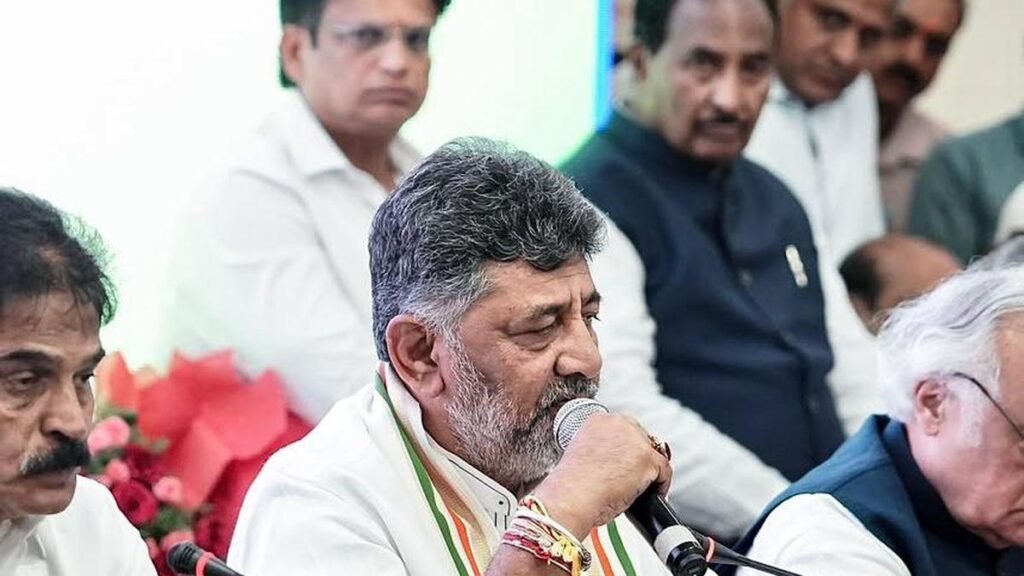 कर्नाटक: व्यस्त चर्चाओं के बीच, नए मंत्रिमंडल के गठन को लेकर उत्सुकता बढ़ी