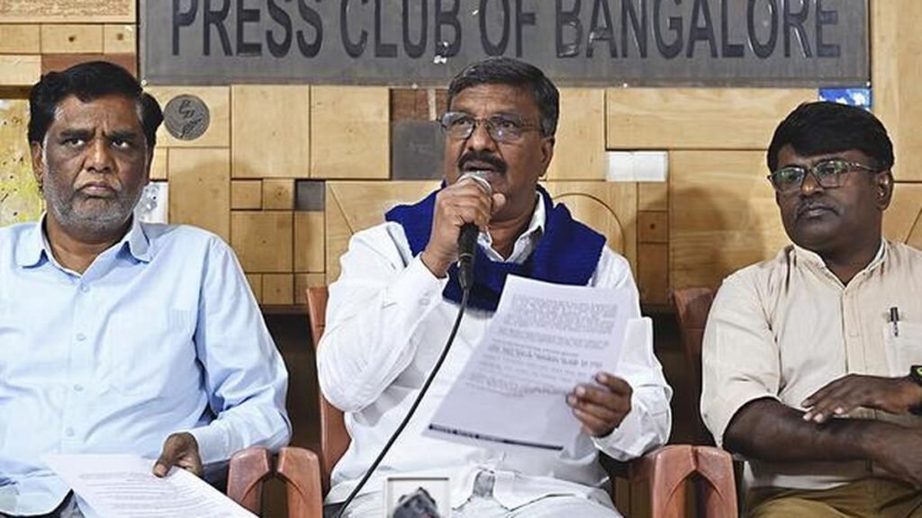 कार्यकर्ता मवल्ली शंकर का कहना है कि कांग्रेस ईसीआई एसआईआर का प्रभावी विरोध नहीं कर रही है कार्यकर्ता मवल्ली शंकर का कहना है कि कांग्रेस ईसीआई एसआईआर का प्रभावी विरोध नहीं कर रही है