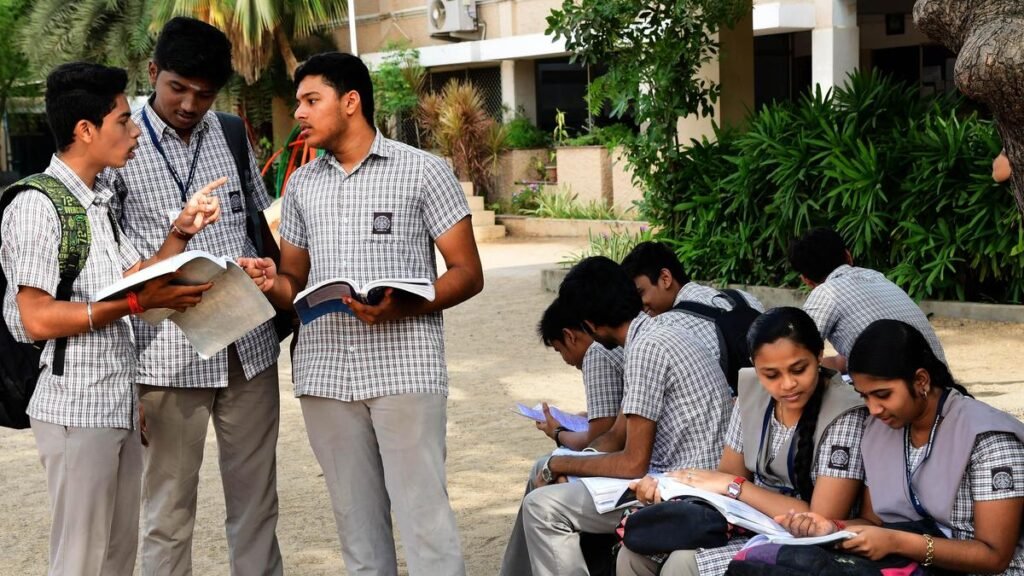 चेन्नई में 12वीं कक्षा के सीबीएसई छात्रों के लिए पुनर्मूल्यांकन प्रक्रिया एक परेशानी है